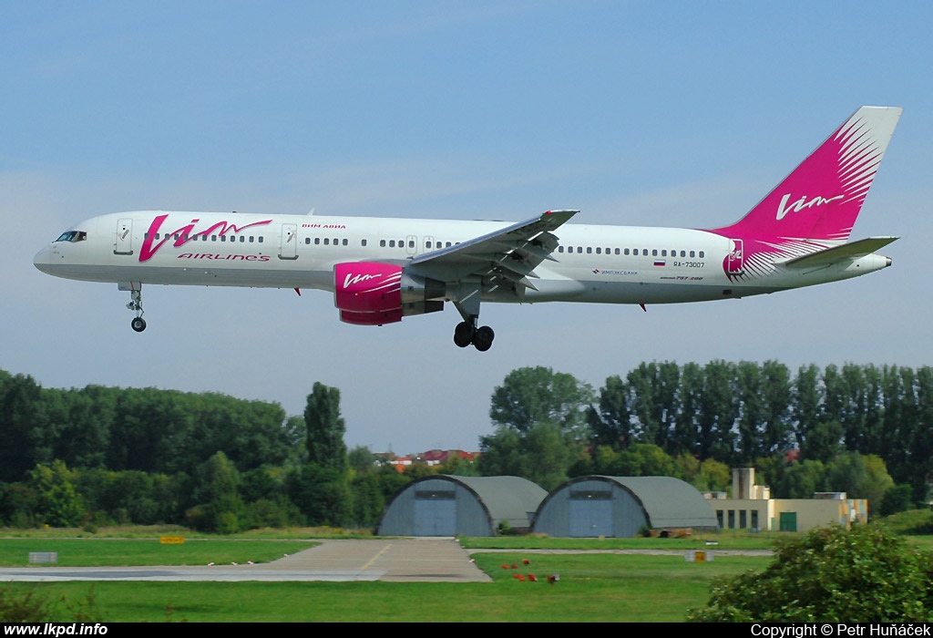 VIM Airlines – Boeing B757-230 RA-73007