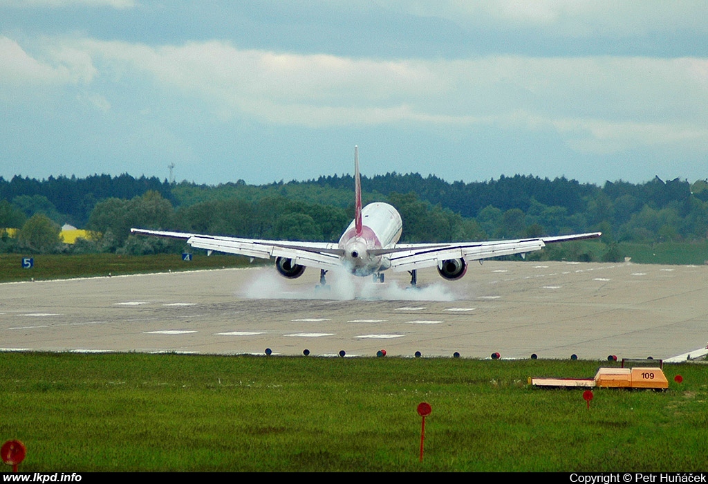 VIM Airlines – Boeing B757-230 RA-73009