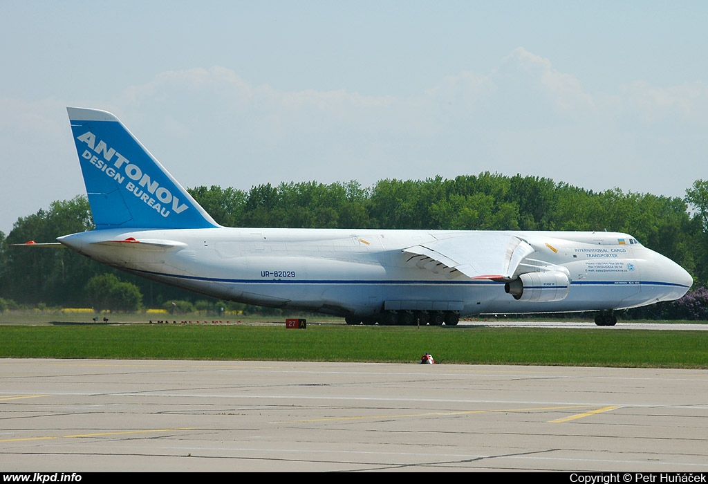 Antonov Design Bureau – Antonov AN-124-100 UR-82029