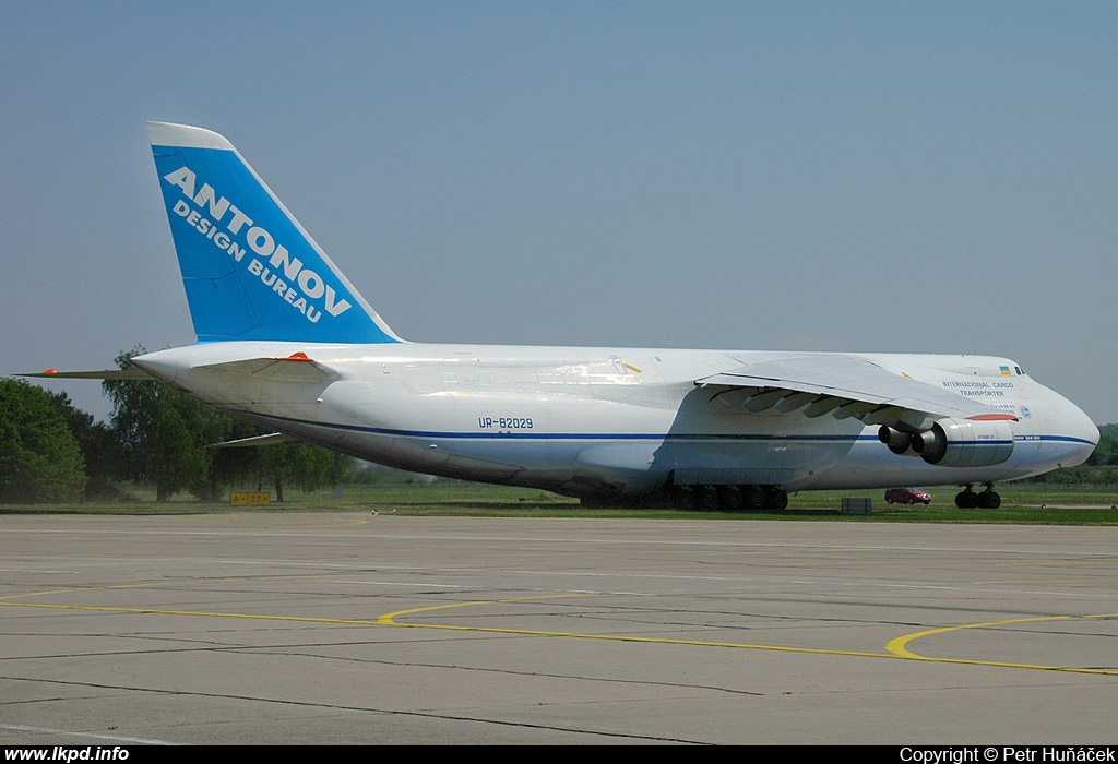 Antonov Design Bureau – Antonov AN-124-100 UR-82029