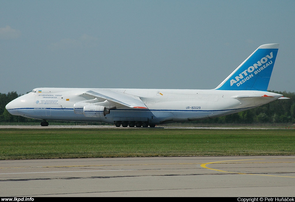 Antonov Design Bureau – Antonov AN-124-100 UR-82029