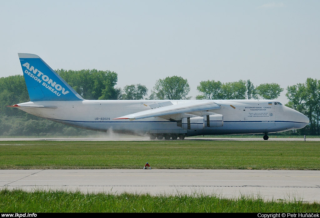 Antonov Design Bureau – Antonov AN-124-100 UR-82029