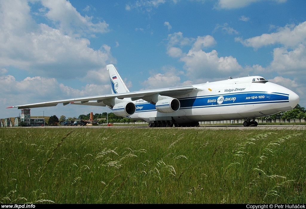 Volga-Dnepr Airlines – Antonov AN-124-100 RA-82046