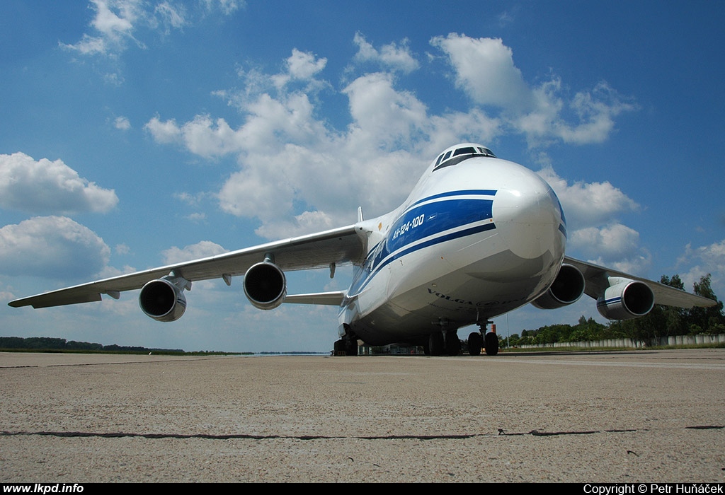 Volga-Dnepr Airlines – Antonov AN-124-100 RA-82046