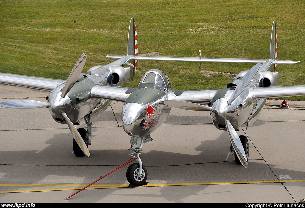 The Flying Bulls – Lockheed P-38L Lightning N25Y