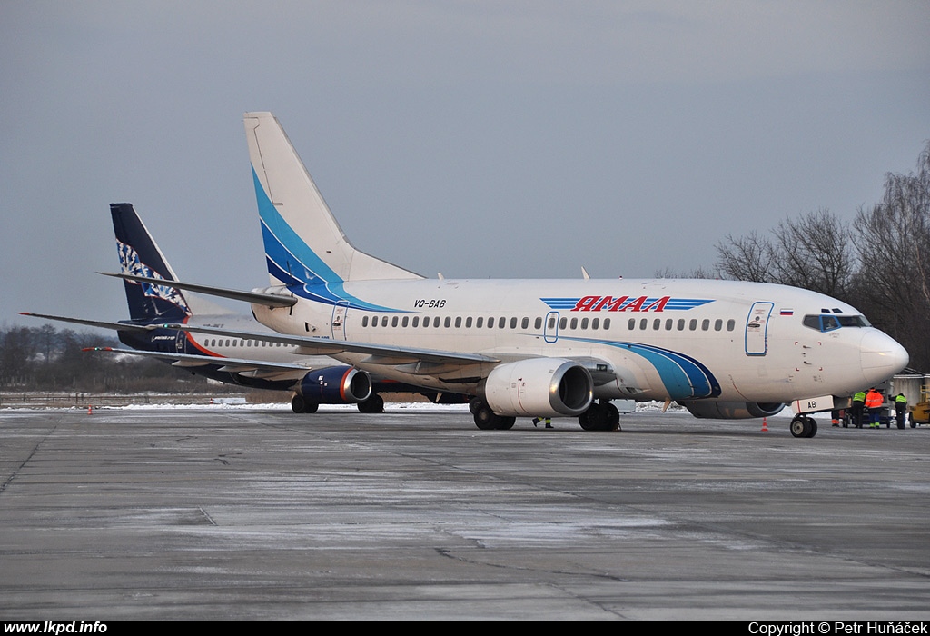 Yamal – Boeing B737-56N VQ-BAB