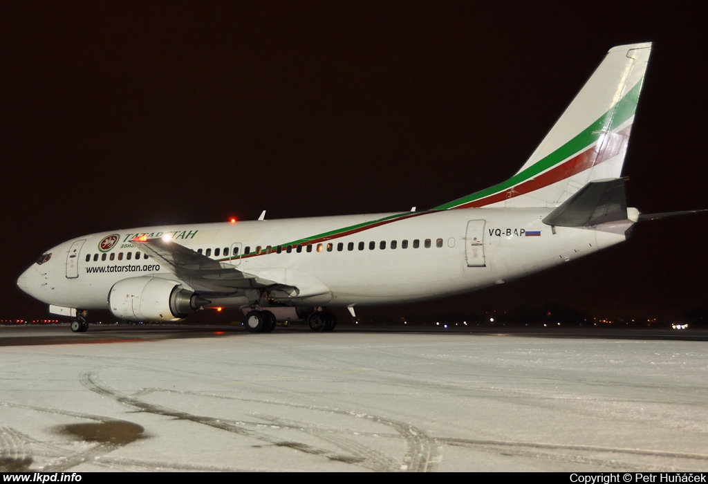 Tatarstan Airlines – Boeing B737-322 VQ-BAP