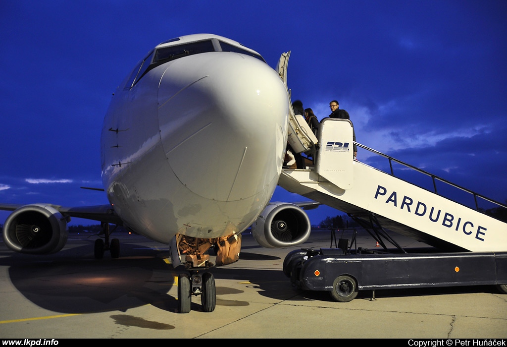 Tatarstan Airlines – Boeing B737-4D7 VQ-BDB