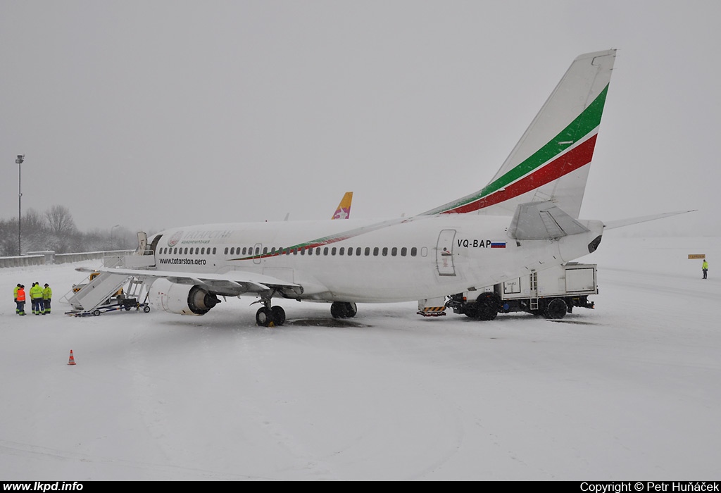 Tatarstan Airlines – Boeing B737-322 VQ-BAP