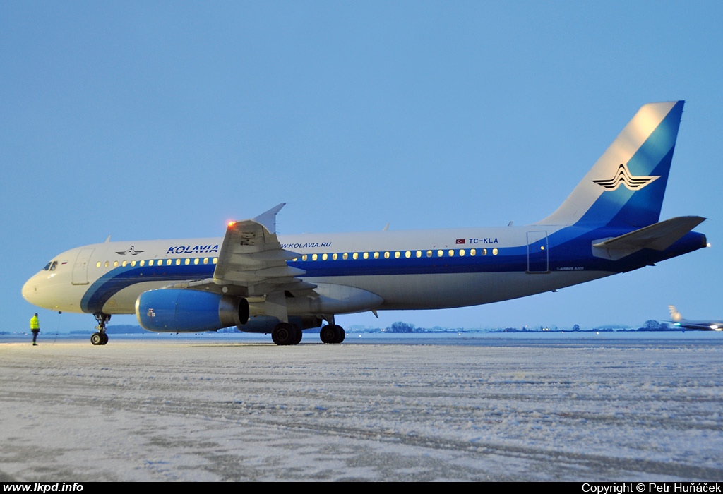 Kolavia – Airbus A320-232 TC-KLA