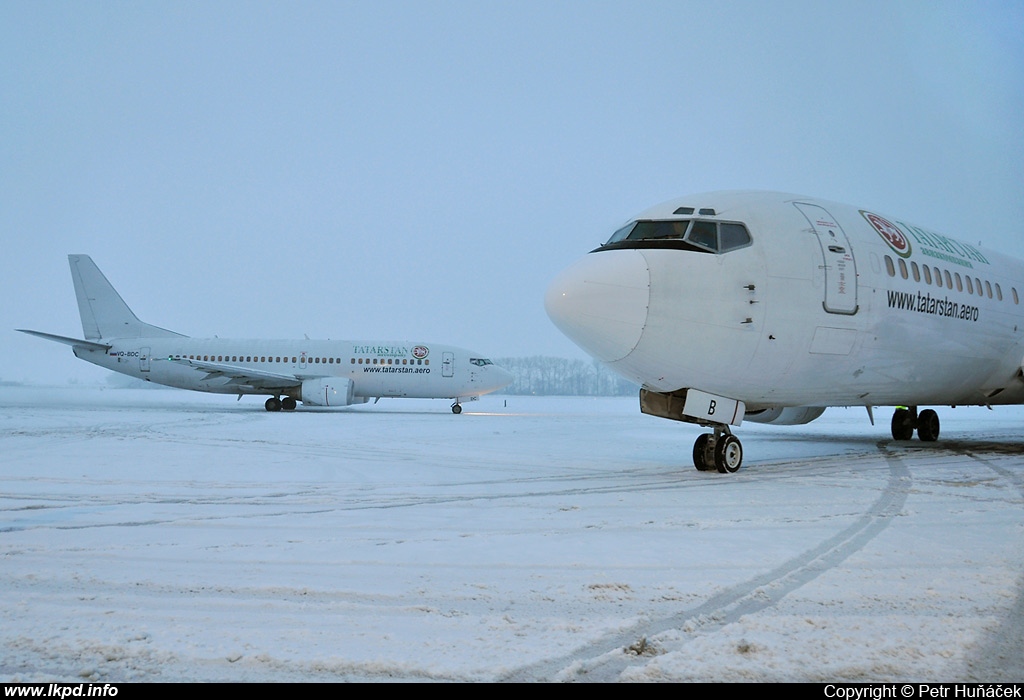 Tatarstan Airlines – Boeing B737-341 VQ-BDC