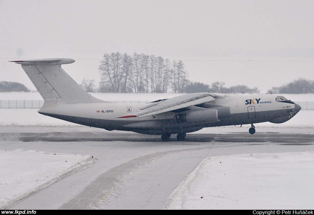 Sky Georgia – Iljuin IL-76TD 4L-SKG