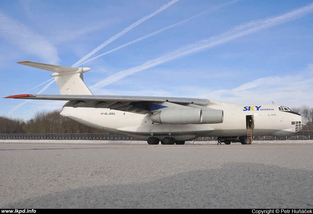 Sky Georgia – Iljuin IL-76TD 4L-SKL