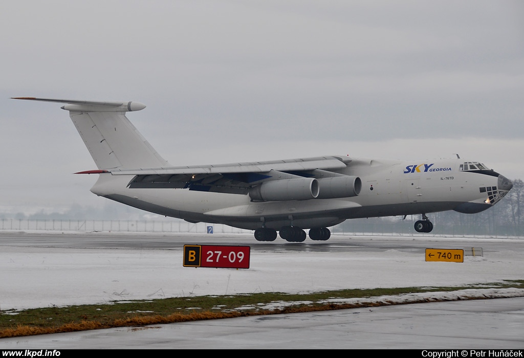 Sky Georgia – Iljuin IL-76TD 4L-SKL