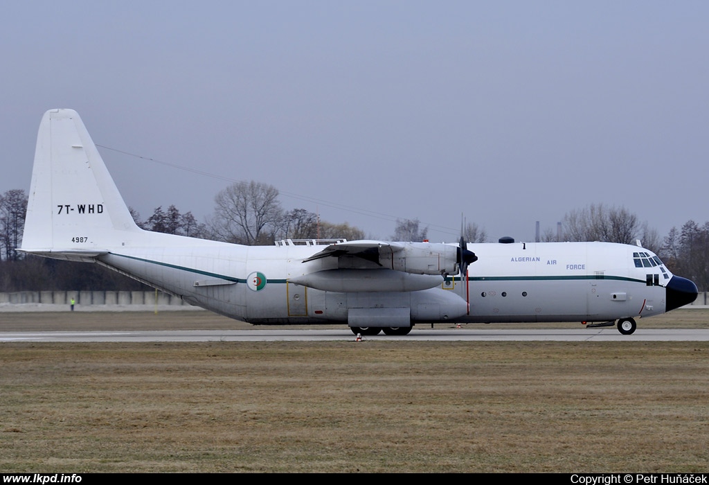 Algeria Air Force – Lockheed C-130H-30 Hercules 7T-WHD