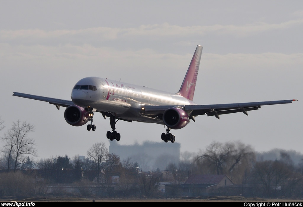 VIM Airlines – Boeing B757-230 RA-73014