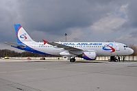 Ural Airlines – Airbus A320-211 VP-BQY