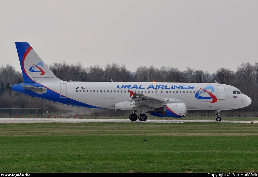 Ural Airlines – Airbus A320-211 VP-BQY