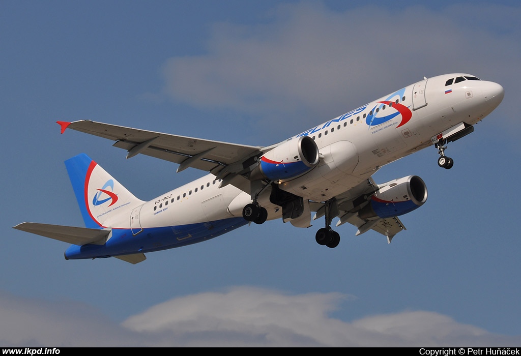 Ural Airlines – Airbus A320-214 VQ-BCZ