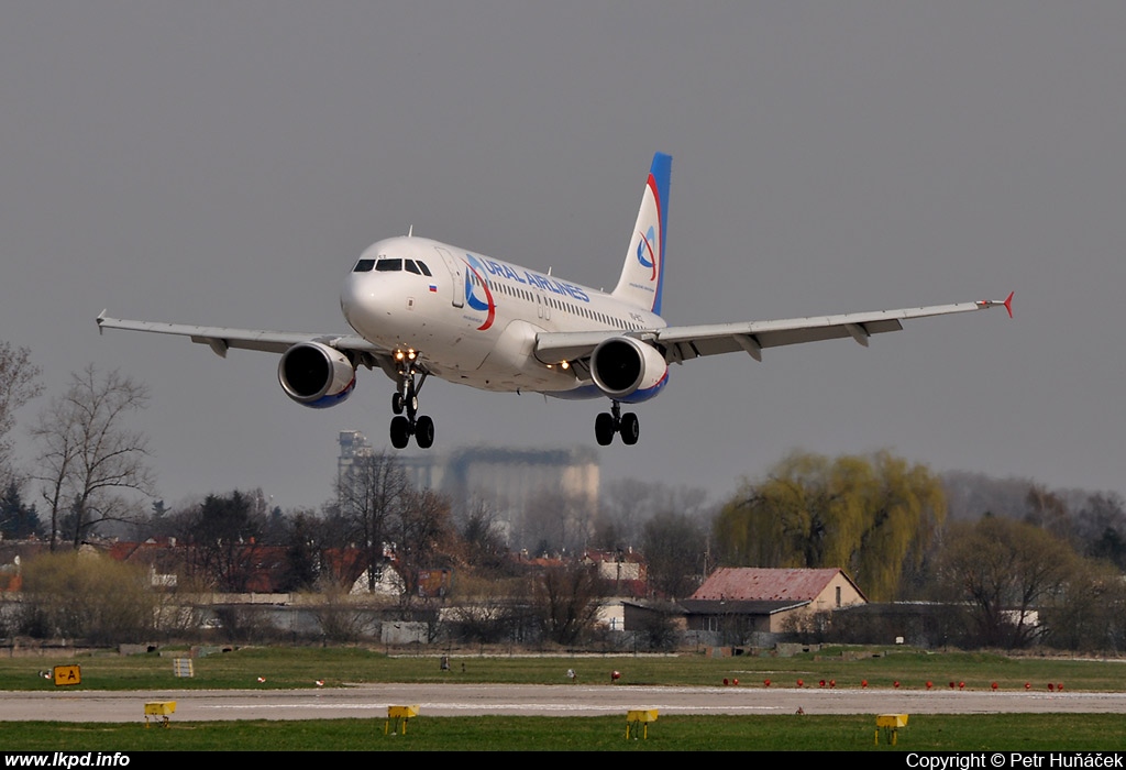 Ural Airlines – Airbus A320-214 VQ-BCZ