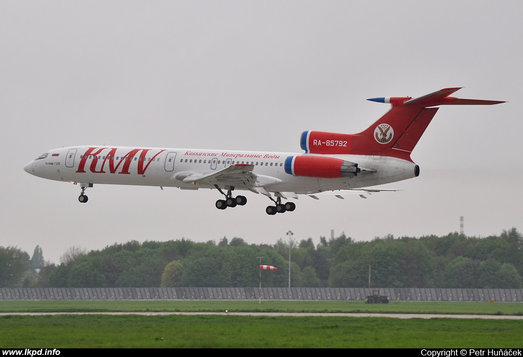 KMV Avia – Tupolev TU-154M RA-85792