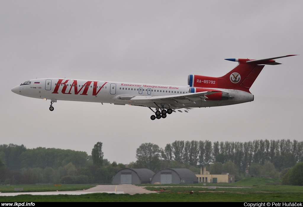 KMV Avia – Tupolev TU-154M RA-85792