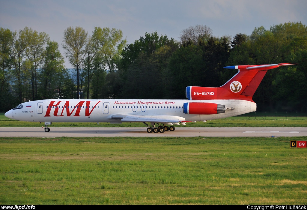 KMV Avia – Tupolev TU-154M RA-85792