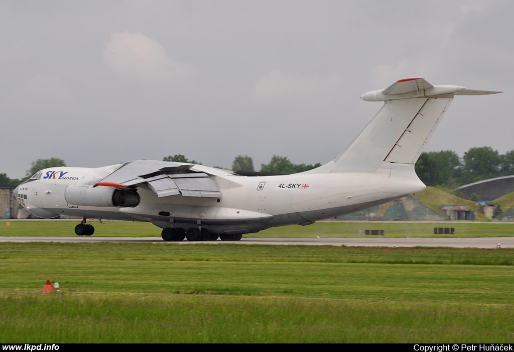 Sky Georgia – Iljuin IL-76TD 4L-SKY