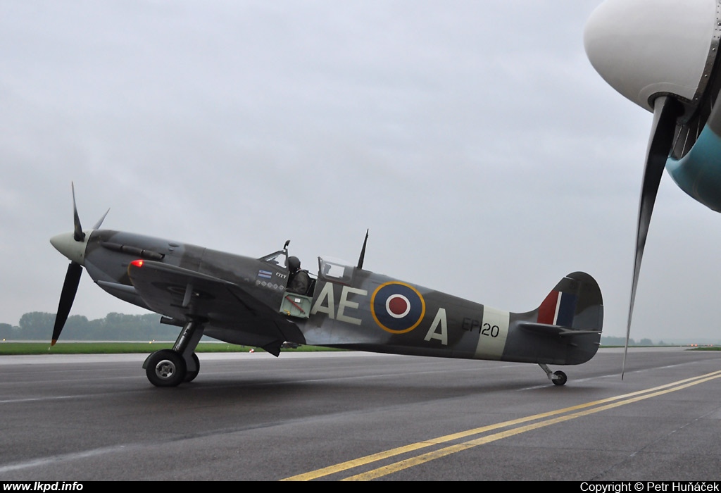 Patina Ltd. – Supermarine 349 Spitfire LF5B G-LFVB