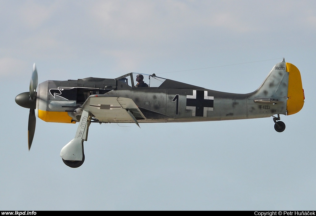 Private/Soukrom – Focke-Wulf FW 190A-8N F-AZZJ