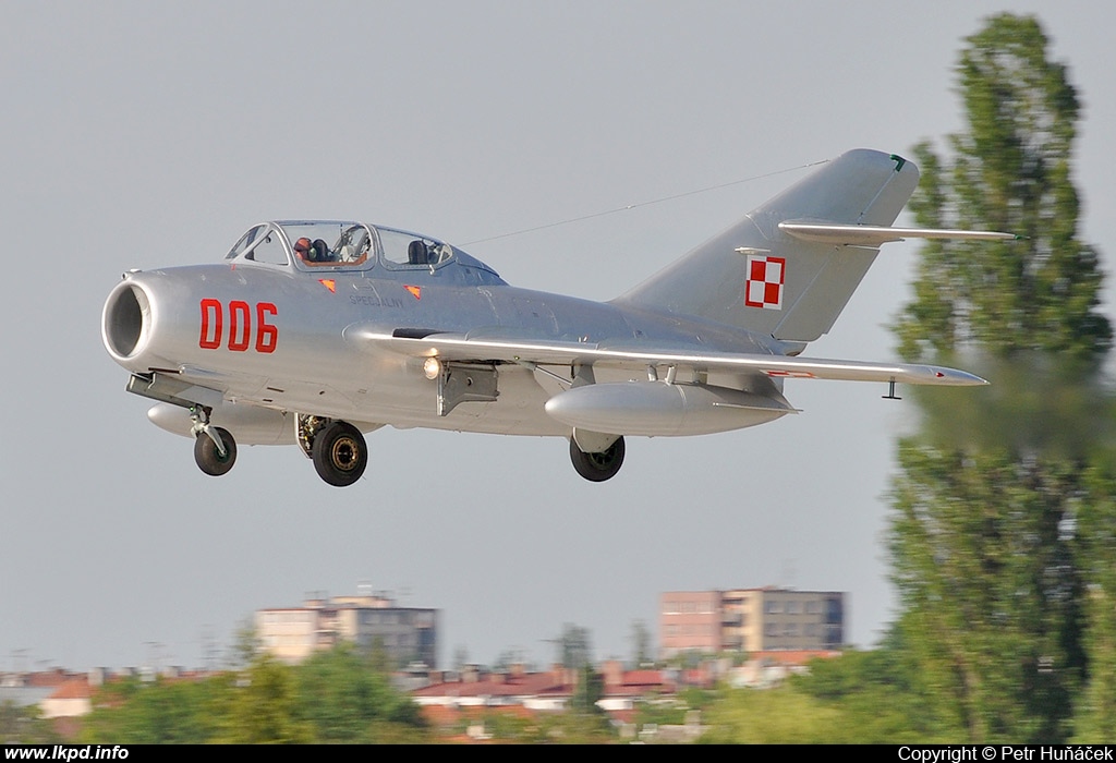 Polskie Orly – PZL - Mielec Lim-2 (MiG-15UTI)  SP-YNZ