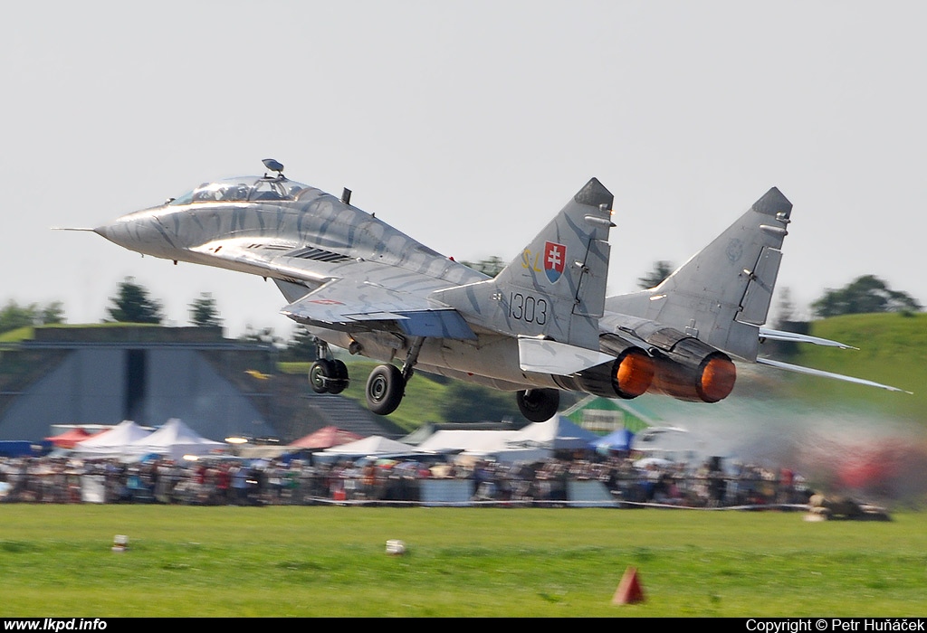 Slovakia Air Force – Mikoyan-Gurevich MiG-29UBS 1303