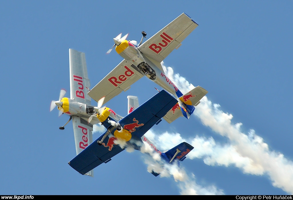 The Flying Bulls – Zlin Z-50LX OK-XRA