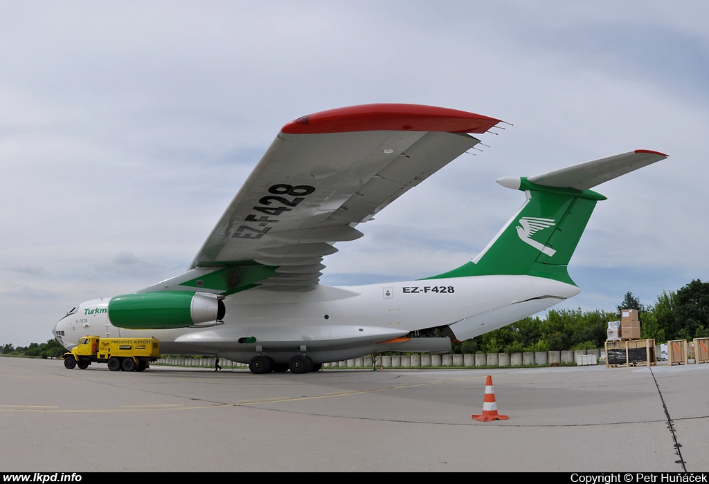 Turkmenistan Airlines – Iljuin IL-76TD EZ-F428