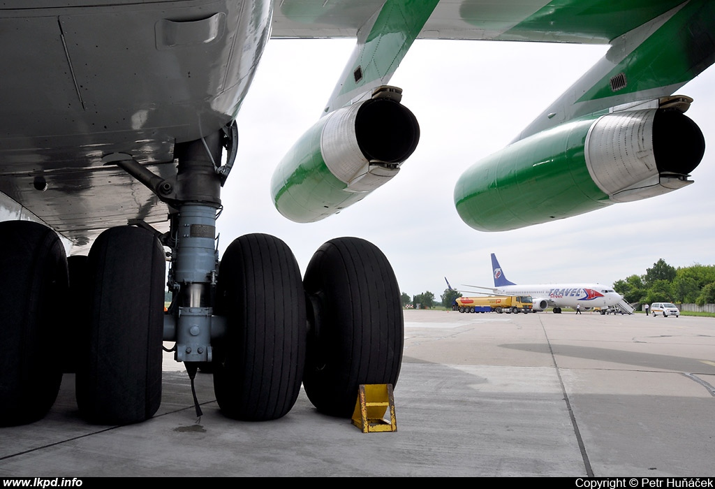 Turkmenistan Airlines – Iljuin IL-76TD EZ-F428