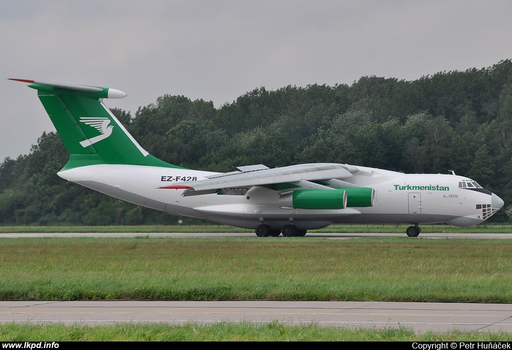 Turkmenistan Airlines – Iljuin IL-76TD EZ-F428