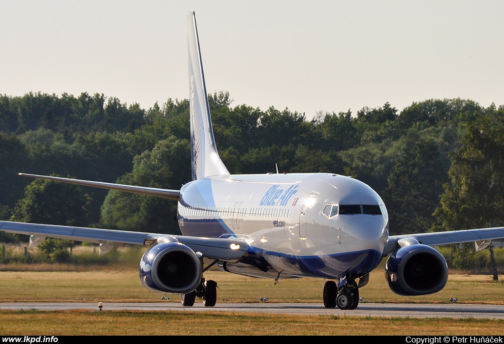 Blue Air – Boeing B737-8AS YR-BIB