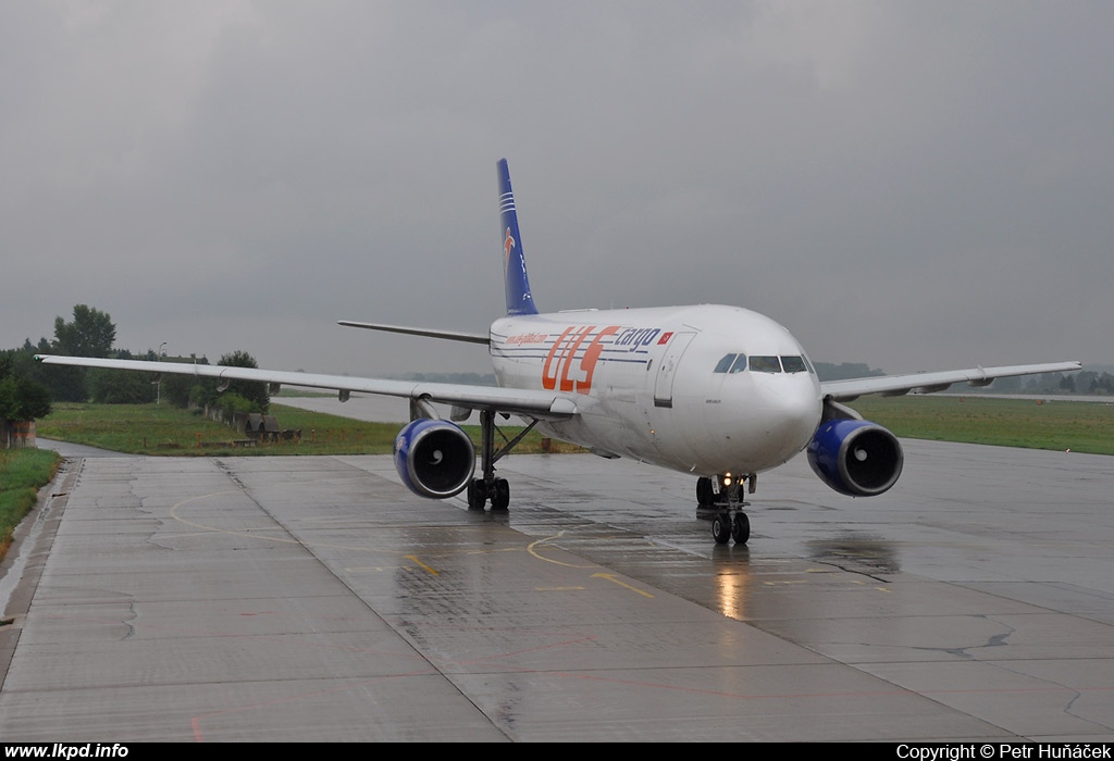 ULS Cargo – Airbus A300B4-203(F) TC-ABK