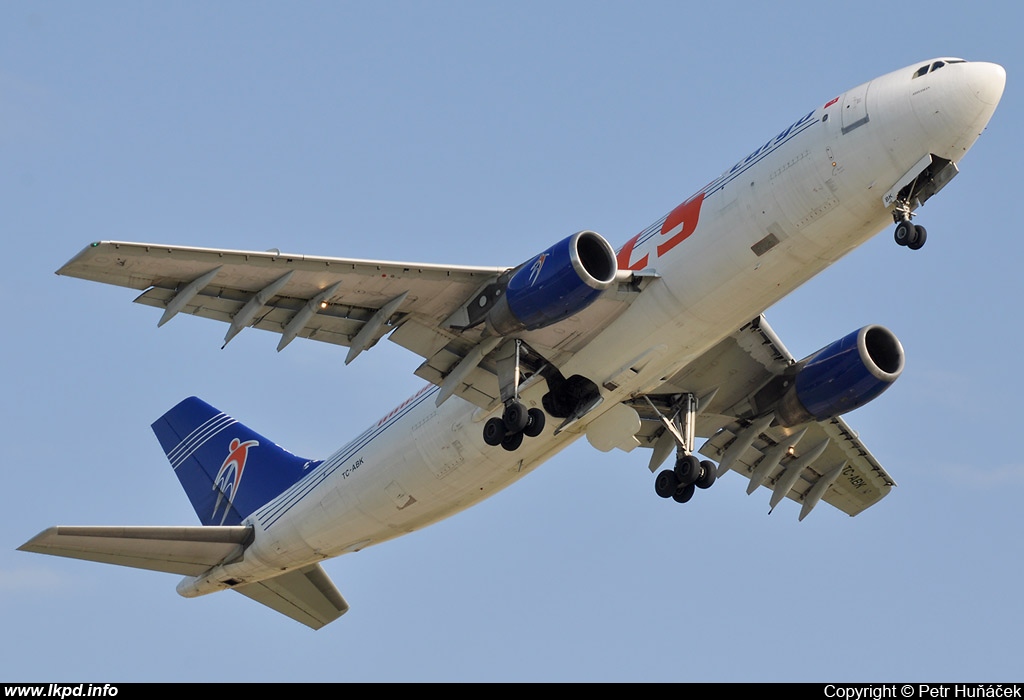 ULS Cargo – Airbus A300B4-203(F) TC-ABK