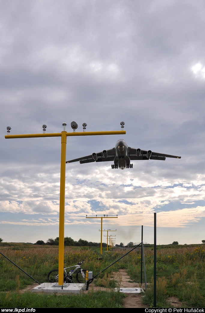 Sky Georgia – Iljuin IL-76TD 4L-SKY