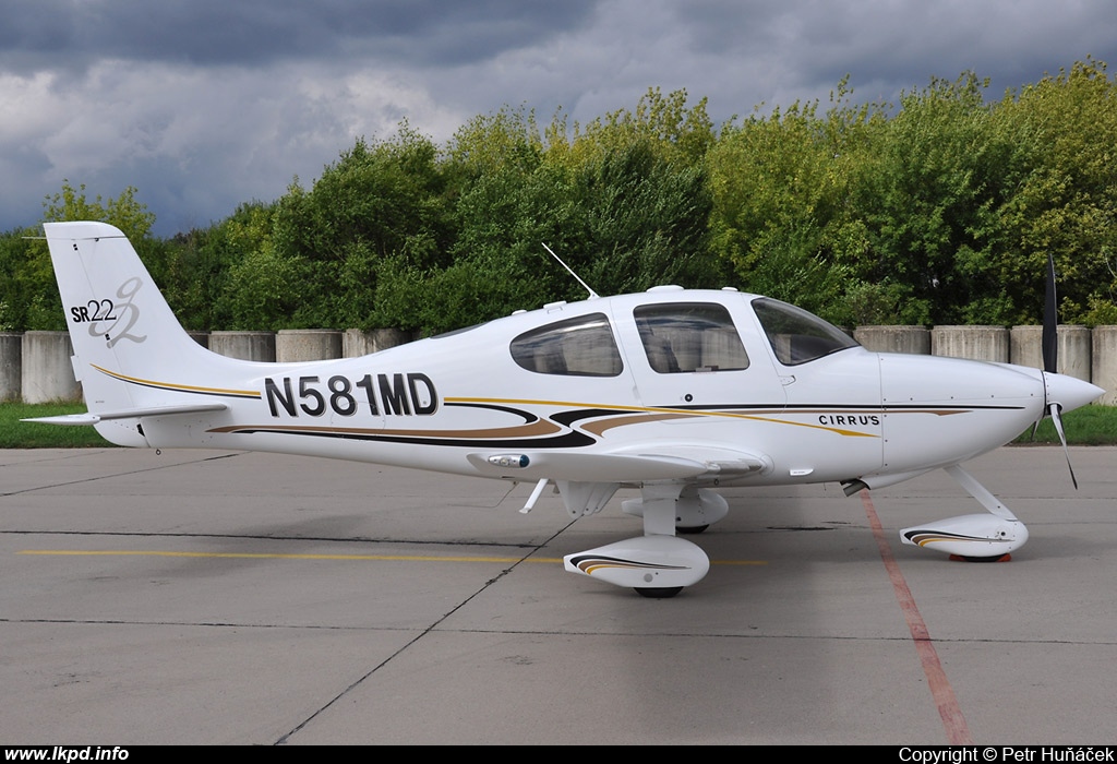 AM Aviation LLC – Cirrus SR22 G2 N581MD