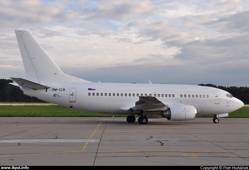 Central Charter Airlines – Boeing B737-522 OM-CCB