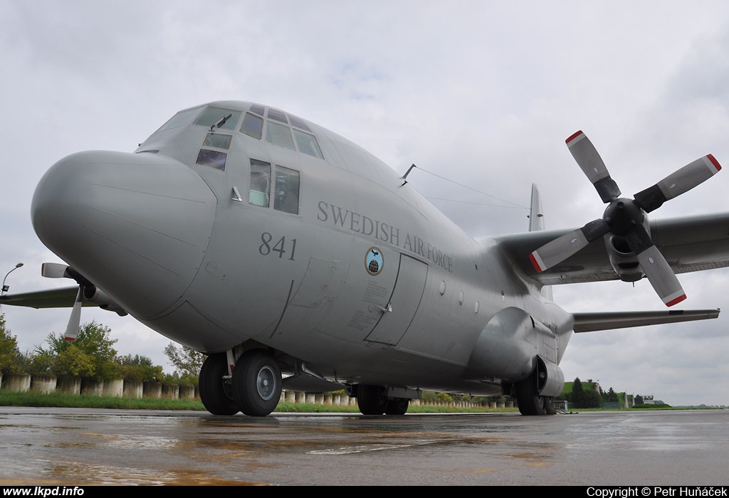 Sweden Air Force – Lockheed Tp84 Hercules (C-130H/L-382) 84001