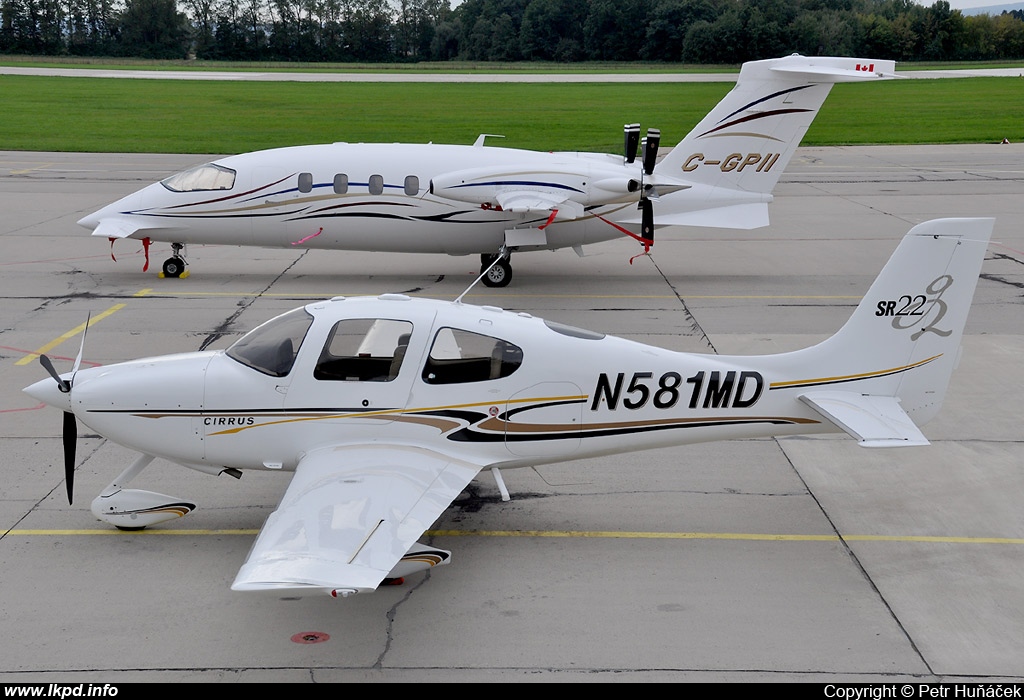 AM Aviation LLC – Cirrus SR22 G2 N581MD