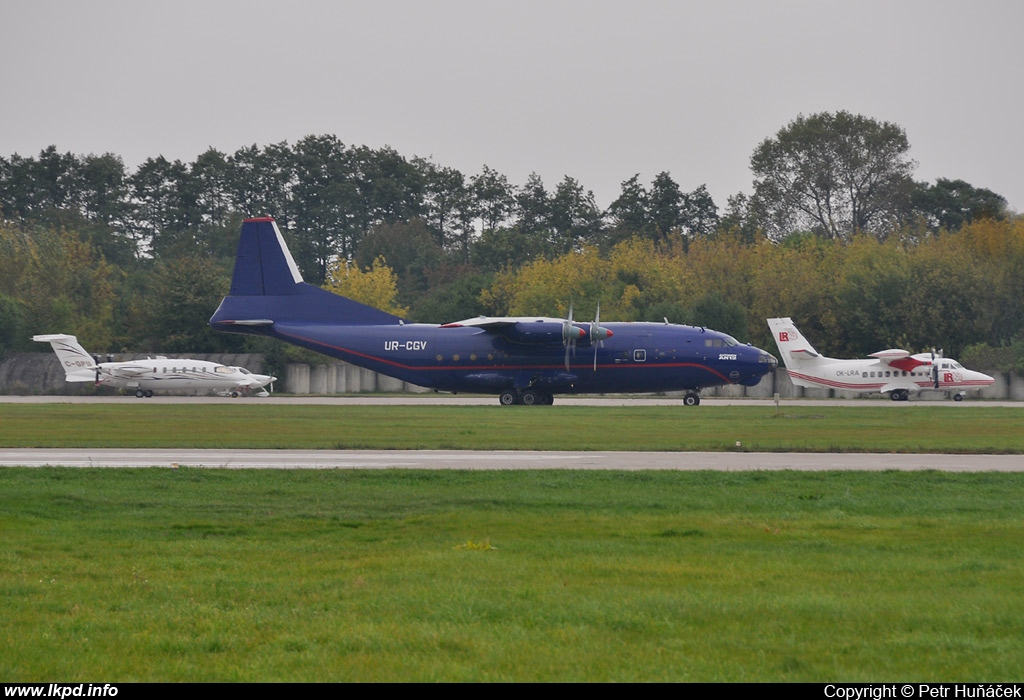 Meridian Aviation – Antonov AN-12B UR-CGV