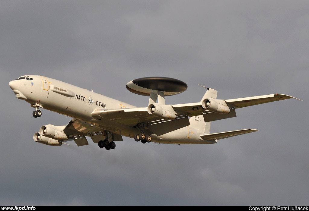 NATO – Boeing E-3A AWACS LX-N90452