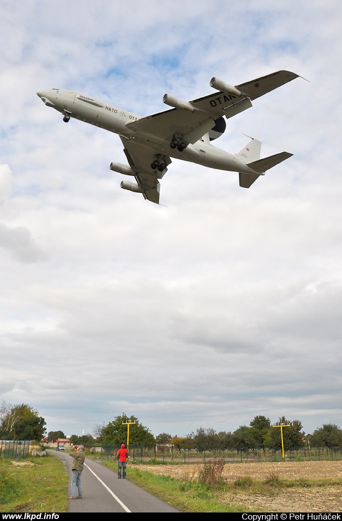 NATO – Boeing E-3A AWACS LX-N90452