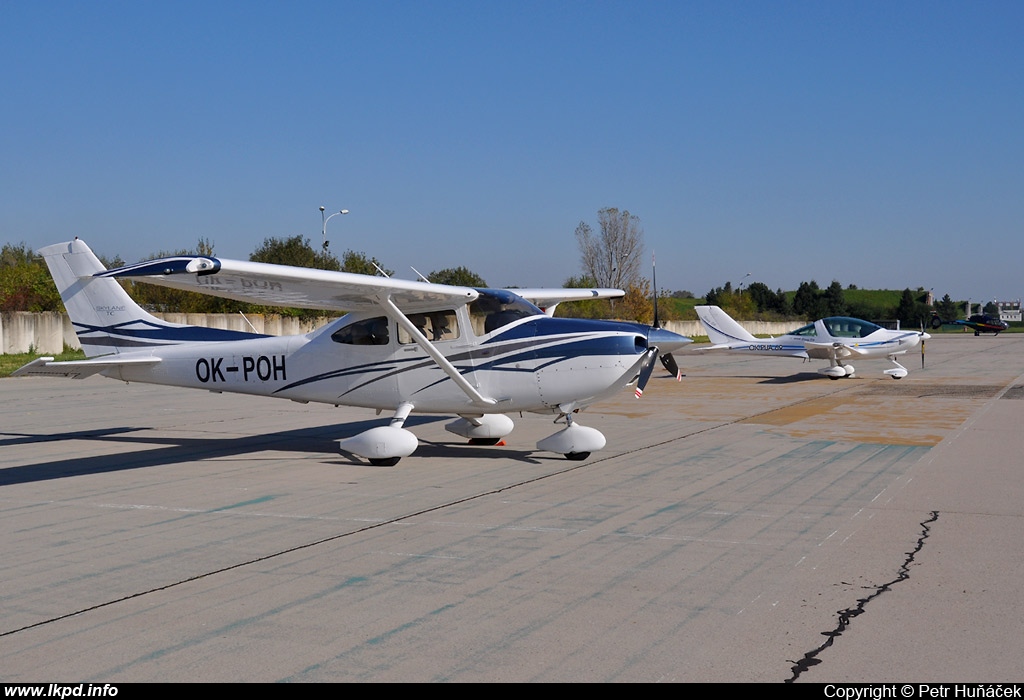 Private/Soukrom – Cessna 182TC OK-POH