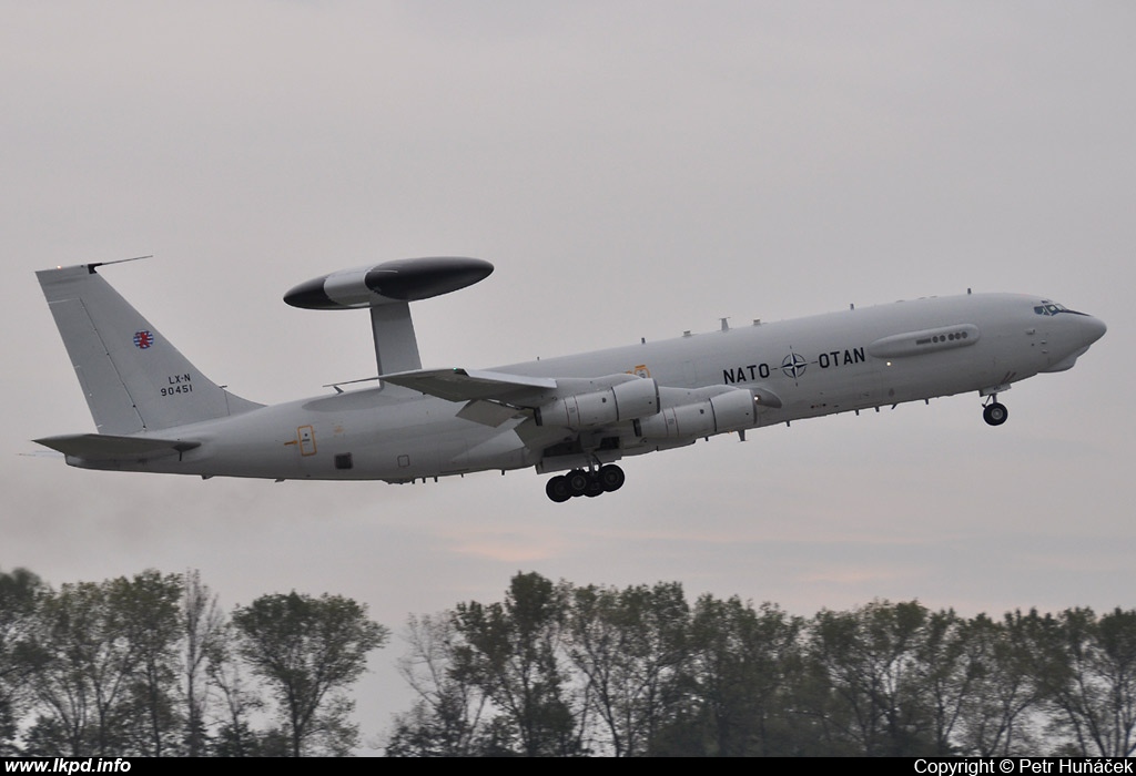 NATO – Boeing E-3A AWACS LX-N90451