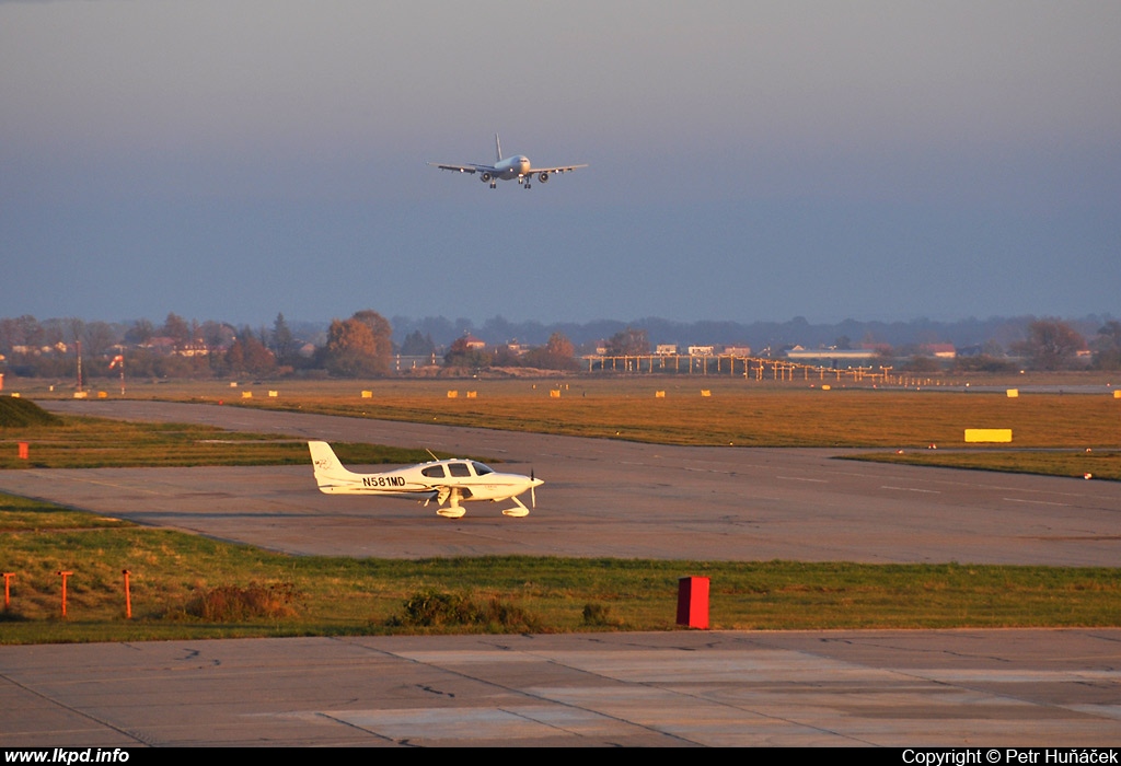 Solinair – Airbus A300B4-203(F) S5-ABS